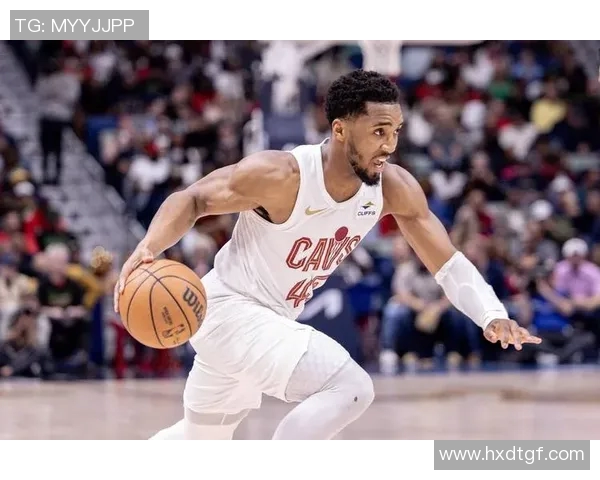 骑士逆转公牛升至东部第二,米切尔&亨特同砍29分,三人得分20+导演19分逆转