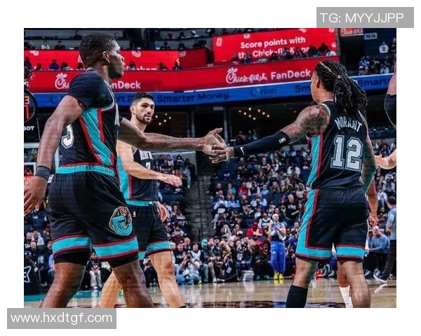 亚历山大35分统治全场,雷霆惊天逆转灰熊送莫兰特14连败