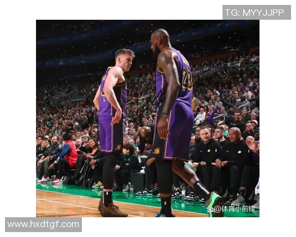 2003年湖人与魔术的经典对决回顾及赛季精彩瞬间分析